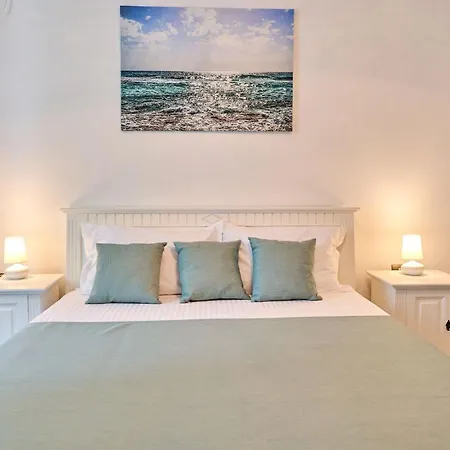 Apartment Seastar - N Pools *