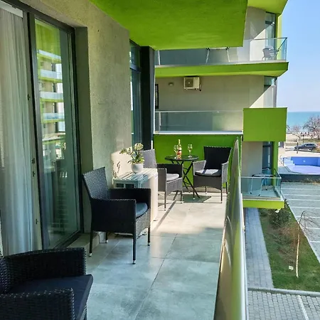 Seastar - N Pools Apartmán Mamaia